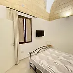 Nella Corte Di Lecce