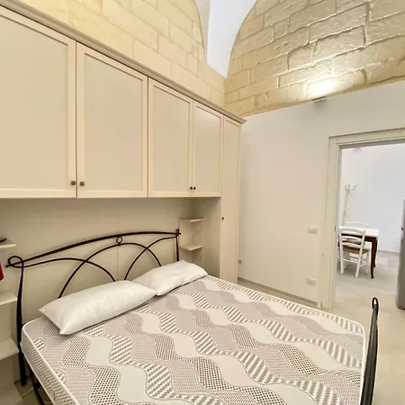 Nella Corte Di Apartament