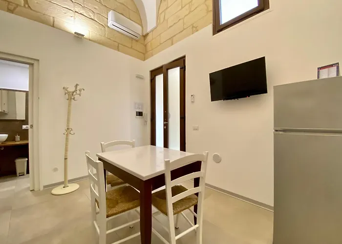 Nella Corte Di 公寓 莱切